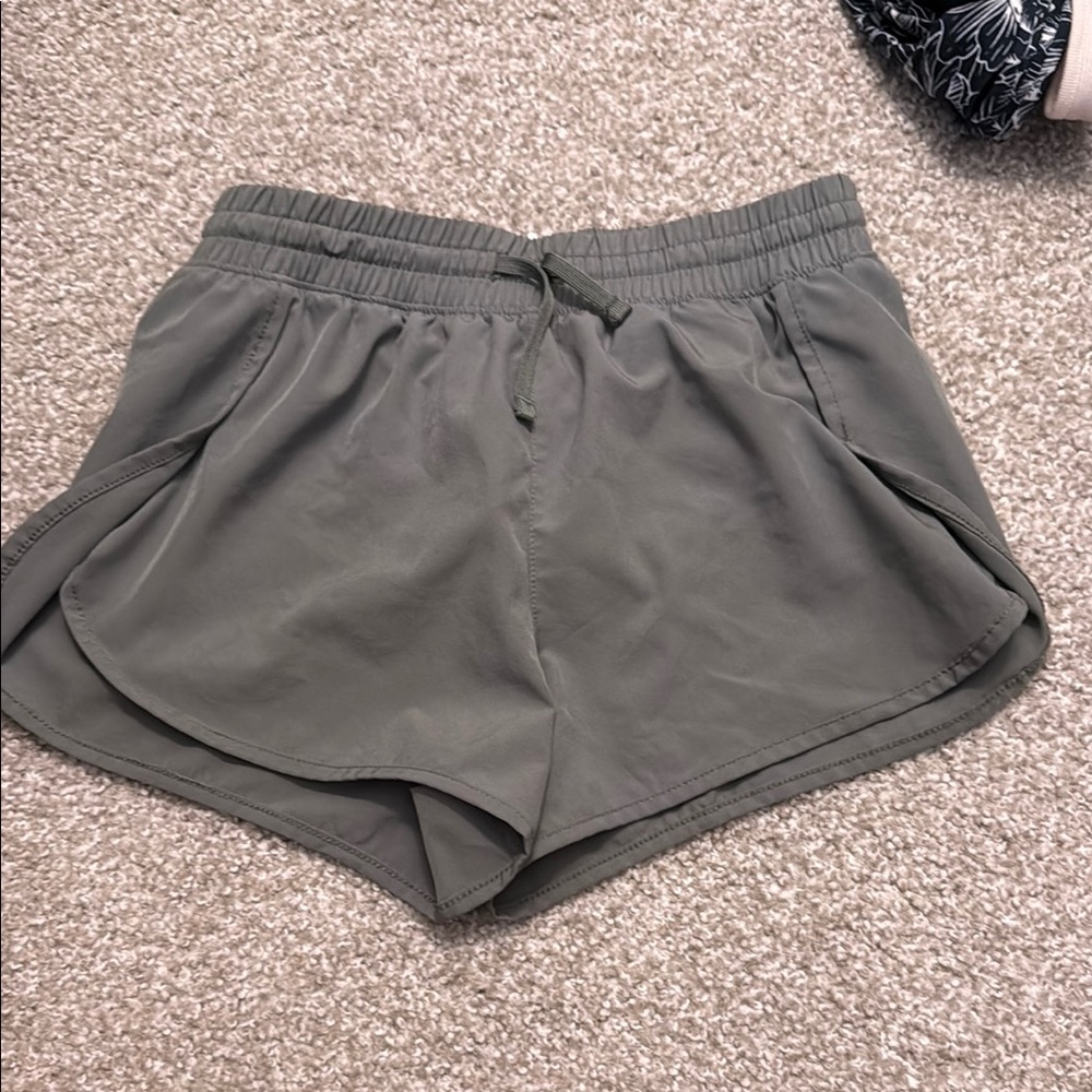 90 Degree By Reflex Gray Athletic Shorts with Curved Hem